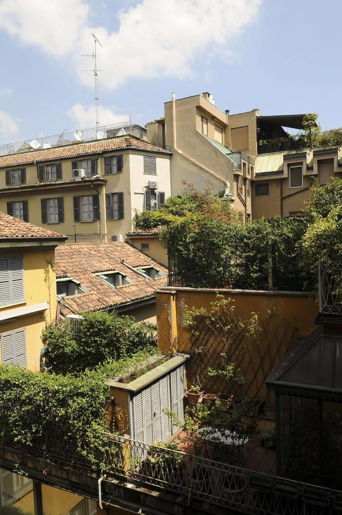 Montenapoleone Rentclass Gloria Apartment Milan Luaran gambar